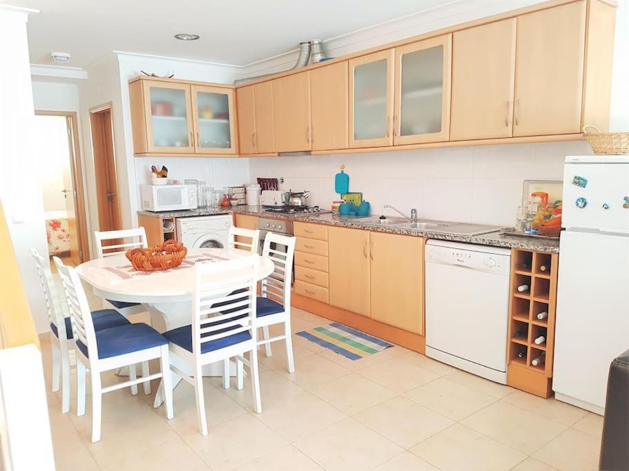 Casa De Praia Acolhedora/ Cosy Beach House Marinha das Ondas Dış mekan fotoğraf